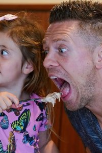 Miz & Mrs. – S03E04 – Miz’s Pity Party