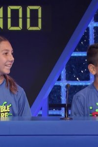 Double Dare – S01E27 – Football Fanatics vs. Bow-Tie Boys