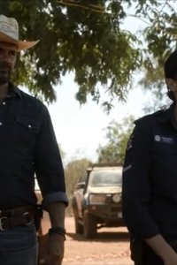 Mystery Road – S02E03 – Artefacts