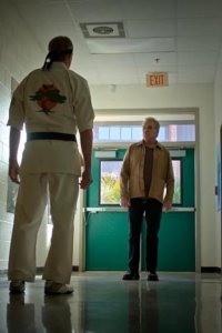 Cobra Kai – S06E13 – Skeletons