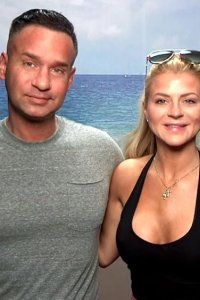 Jersey Shore: Family Vacation – S01E13 – Future Mrs. Situation?
