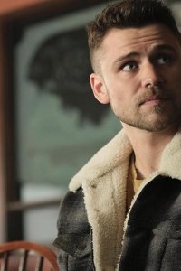 The Crossing – S01E05 – Ten Years Gone