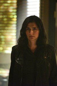 Siren – S03E01 – Borders