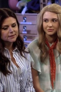 Alexa & Katie – S01E07 – The Play: Part 2