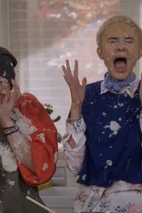 Alexa & Katie – S01E10 – Thanksgiving