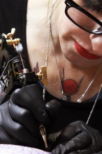 Tattoo Age – S02E02 – The Traditional Tattoo Goth: Mary Joy