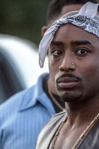 Unsolved – S01E08 – Tupac Amaru Shakur