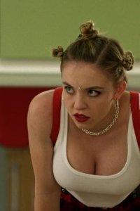 Everything Sucks! – S01E03 – All That and a Bag of Chips