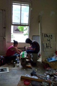 The Trade – S01E01 – Episode #1.1
