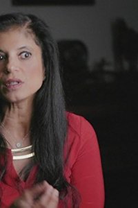 Mysteries & Scandals – S01E03 – Death by Social Media