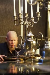 Black Lightning – S01E12 – The Resurrection and the Light: The Book of Pain