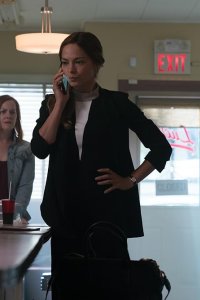 Burden of Truth – S01E01 – Wake Up Call