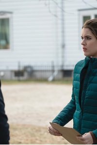 Burden of Truth – S04E08 – Standing by Peaceful Waters