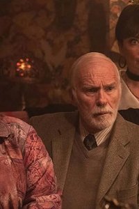 Derry Girls – S03E04 – The Haunting