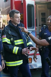 9-1-1 – S01E01 – Pilot