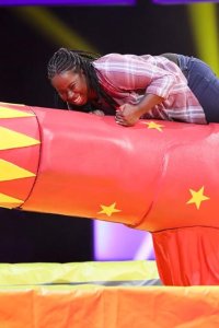Ellen’s Game of Games – S04E12 – If You’re Not First, You’re Blast