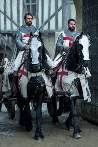 Knightfall – S01E03 – The Black Wolf and the White Wolf