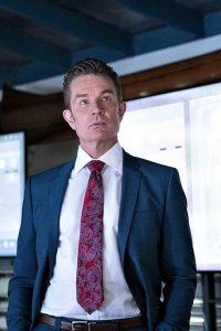 Runaways – S03E01 – Smoke and Mirrors