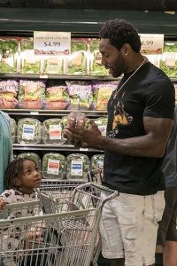 The Cromarties – S2017E02 – E-Cro-Nomics