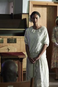 Frankie Drake Mysteries – S01E04 – Healing Hands