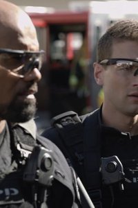 S.W.A.T. – S01E10 – Seizure