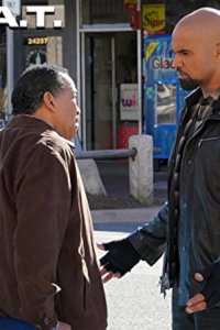 S.W.A.T. – S01E18 – Patrol