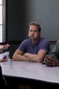 Ryan Hansen Solves Crimes on Television – S02E03 – Like and Subscribe