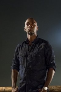 White Famous – S01E09 – Scandal