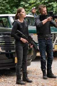 Ghost Wars – S2017E12 – There’s No More Room in Hell