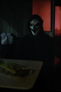 Two Sentence Horror Stories – S04E03 – Toxic