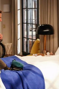 9JKL – S2017E02 – Relationship Guy