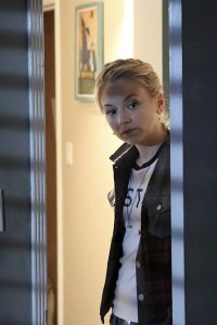 Ten Days in the Valley – S2017E04 – Day 4: Below the Line