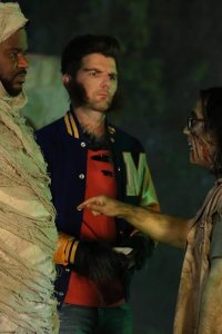 Ghosted – S2017E08 – Haunted Hayride