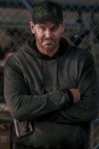 SEAL Team – S07E01 – Chaos in the Calm