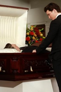 Young Sheldon – S07E13 – Funeral