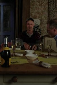 Bad Move – S02E05 – Food Fight