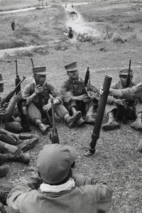 The Vietnam War – S01E02 – Riding the Tiger (1961-1963)