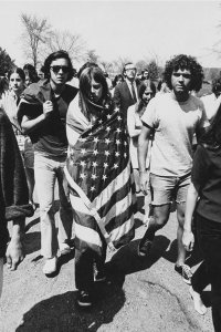 The Vietnam War – S01E08 – The History of the World (April 1969-May 1970)