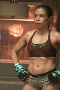 Room 104 – S01E11 – The Fight