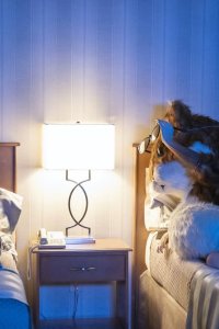 Room 104 – S04E02 – Star Time