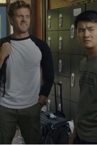 Ronny Chieng: International Student – S01E02 – Guest: (N.) Someone Who Leaves.