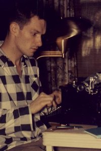 American Playboy: The Hugh Hefner Story – S01E02 – Birth of the Centerfold: The Girl Next Door