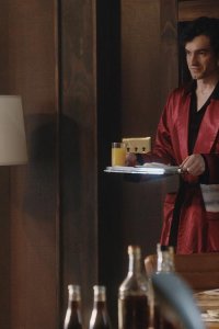 American Playboy: The Hugh Hefner Story – S01E07 – Below the Belt: Playboy and the Pubic Wars
