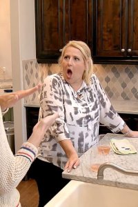 Sweet Home Oklahoma – S01E05 – Shrub Hubbub