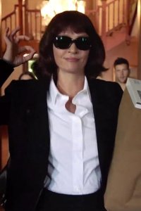 Imposters – S02E07 – Maid Marian on Her Tip-Toed Feet