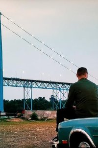 Detroiters – S02E10 – Royals