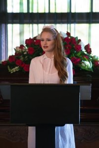 Riverdale – S01E05 – Chapter Five: Heart of Darkness