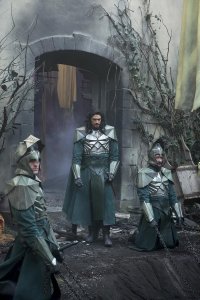 Emerald City – S01E07 – They Came First