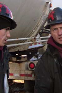 Heavy Rescue: 401 – S01E02 – War Zone