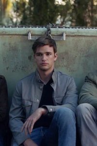 Beyond – S02E09 – F.G.B.